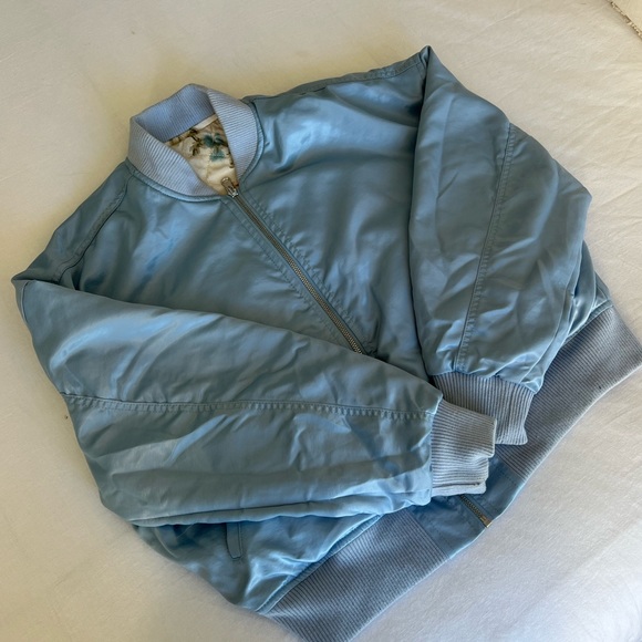 ✨URBAN OUTFITTERS REVERSIBLE BOMBER JACKET - Picture 7 of 10